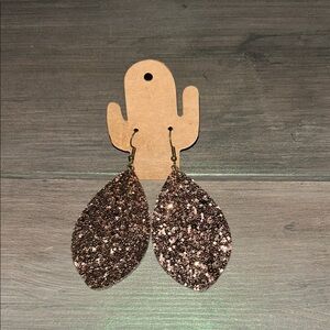 Elegant Glittering Brown Leaf Earrings
